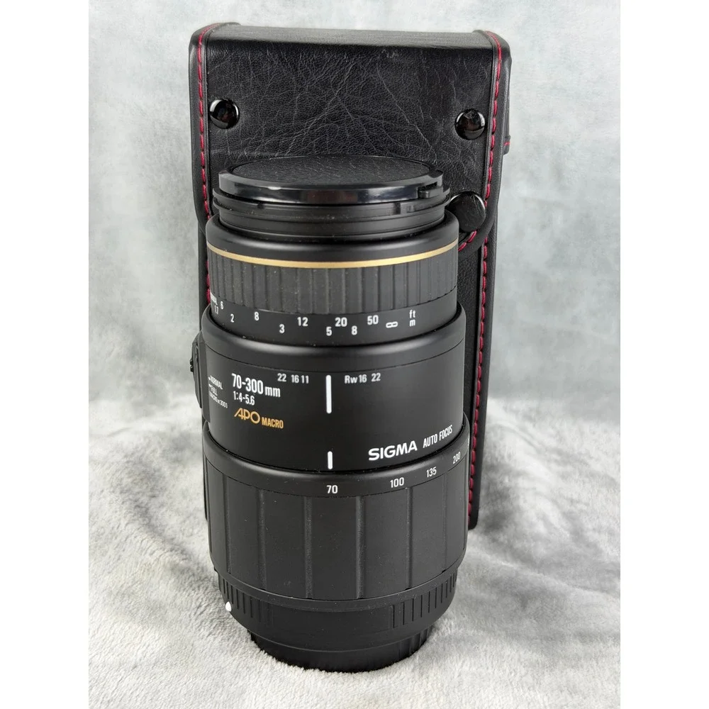 Sigma 70-300mm f/4-5.6 APO Macro Lens Unisex Black Excellent Telephoto Zoom